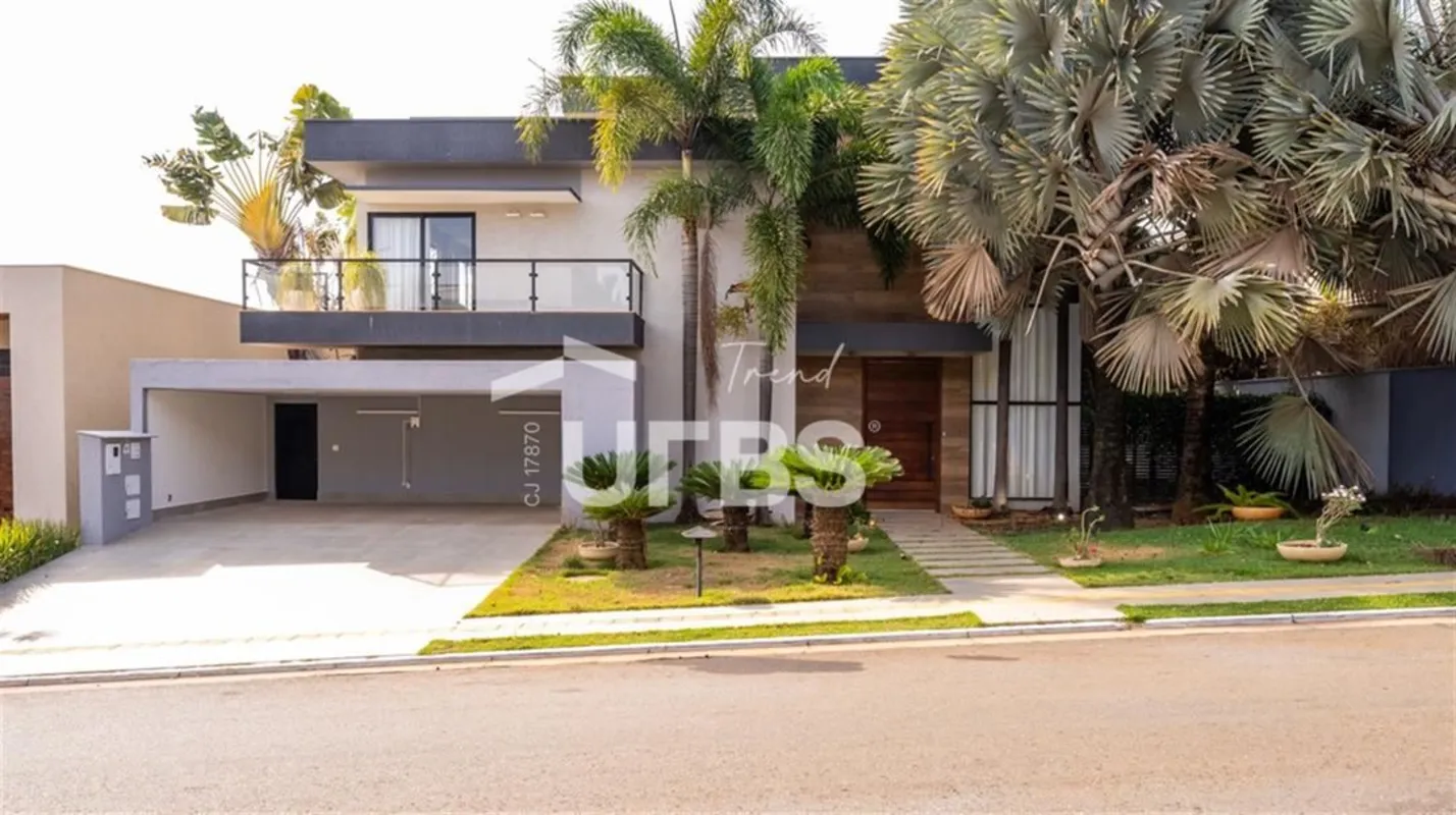 COD U-0007383 - Belíssimo sobrado está à venda no Jardins Milão. São 533 m² de c...