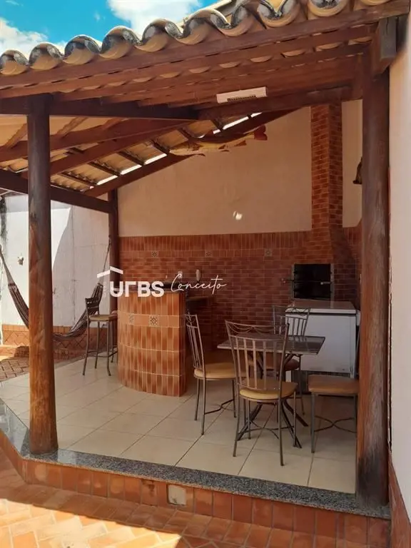 COD U-0010429 - Apresentamos uma incrível Casa Comercial/Residencial perfeita pa...