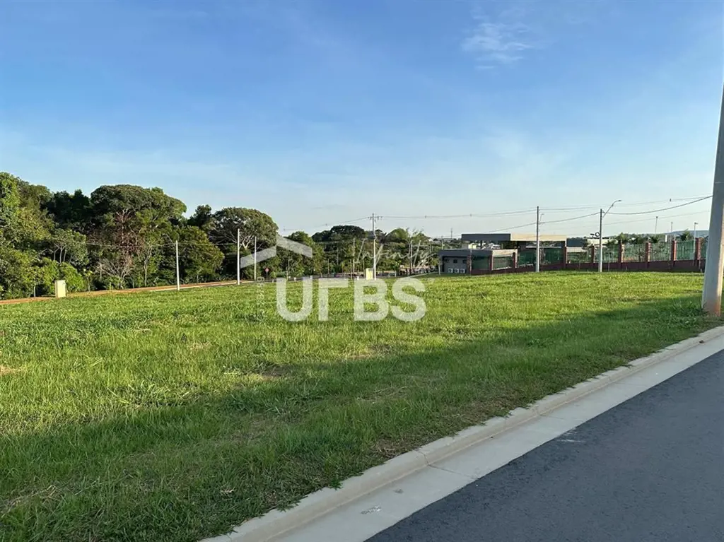 COD U-0004308 - Descubra a oportunidade única de possuir um lote esplêndido situ...