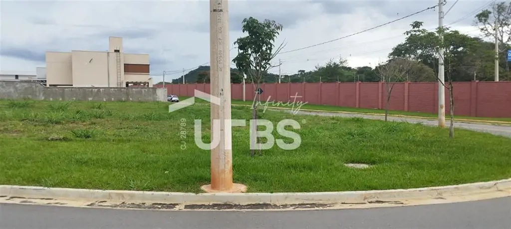 COD U-0013409 - Terreno Residencial em Senador Canedo, Jardins Porto!Se você bus...
