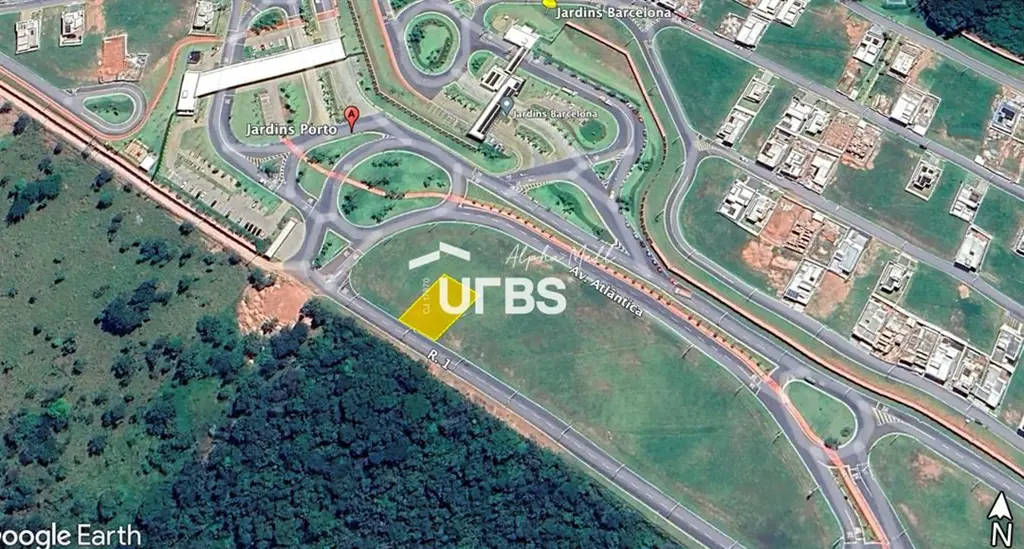 COD U-0010385 - Área comercial no Jardins PortoÁrea comercial no Jardins Porto à...