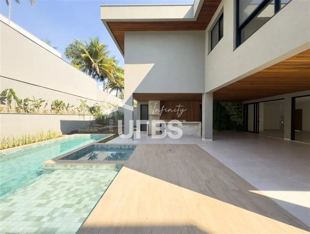 COD U-0012804 - Sobrado no Alphaville IpêsSobrado de alto padrão (projeto do arq...