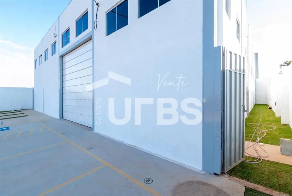 COD U-0013205 - Galpão novo com 500m², pé direito de 7 metros no centro e 6,20 m...