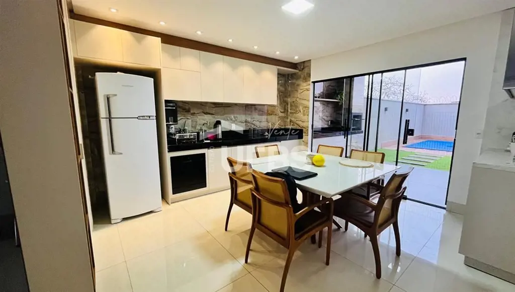 COD U-0013582 - Excelente oportunidade no Goiânia 2! Terreno de 190m² com área c...