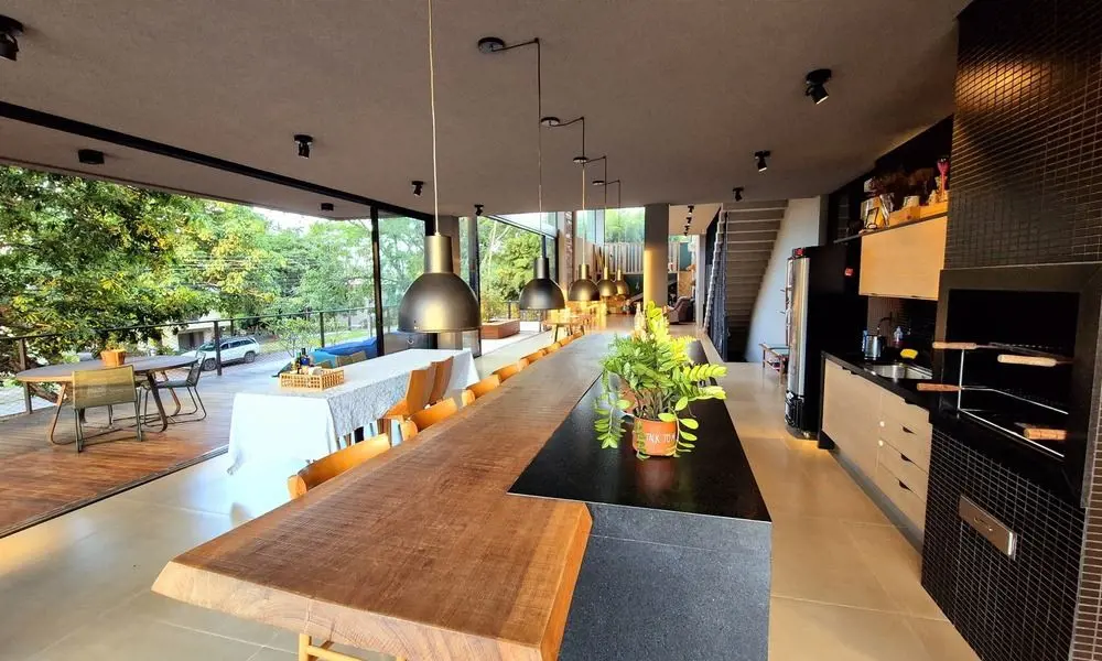 Sobrado moderno no Aldeia do Vale.Lindo sobrado com arquitetura moderna em um te...