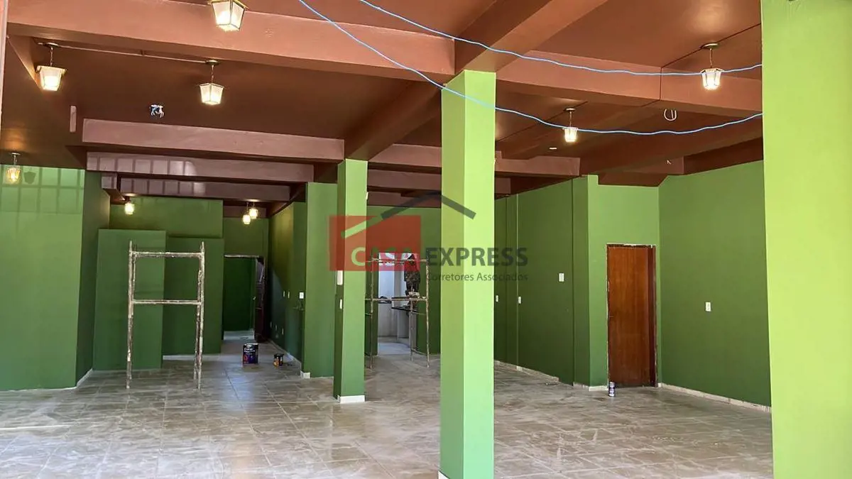 Excelente Loja!!Área útil: 200m² (estimativa);Área total: 290m² (estimativa);- C...