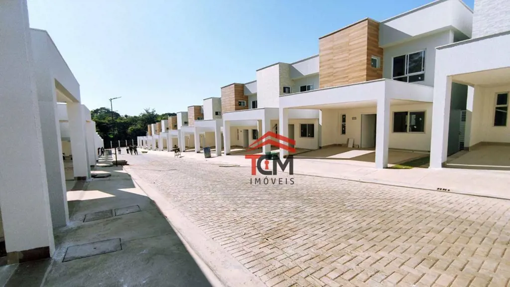 Sobrado em condomínio 3 suítes, muito espaçosoÁrea de lazer do condomínio comple...