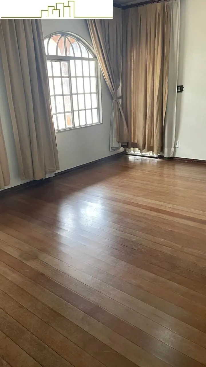 Do imóvel:NascentequitadaSala ampla super arejadaSala TVCopacozinha com armários...