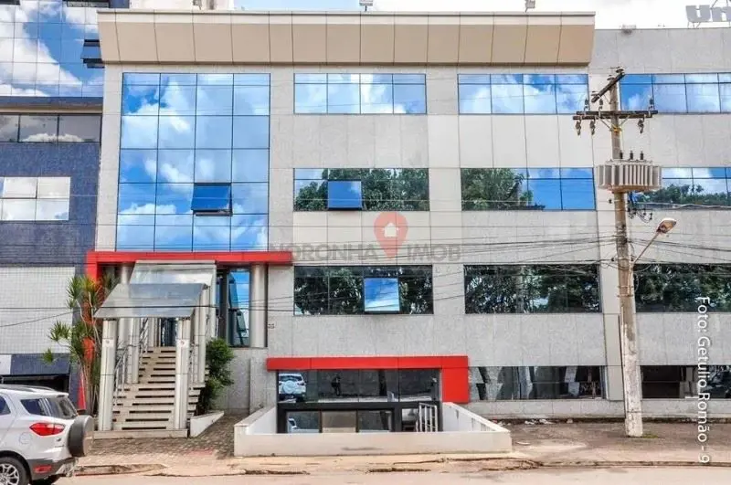 Apresentamos uma sala comercial com 700,00 m2 de área, perfeita para empresas qu...