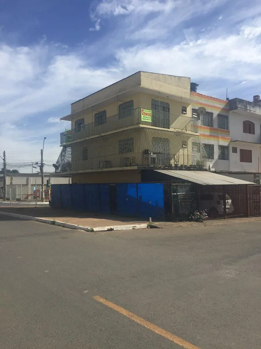 IMOBILIARIA ESTRELA DESDE 1970 - VENDE TODO O PREDIO COM 02 ANDARES SENDO COMPOS...