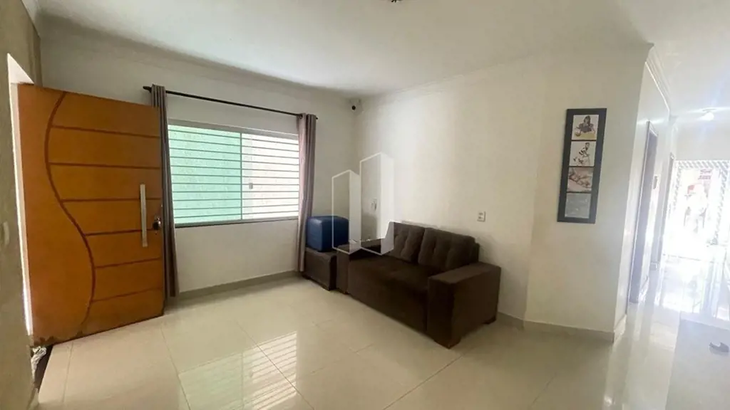 Excelente casa no Jardim Presidente com 102 m² de área construída, com 3 Quartos...