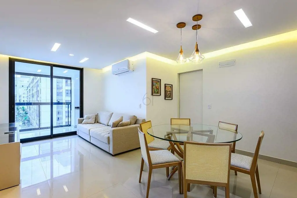 Excelente e aconchegante apartamento, na melhor quadra do Noroeste, vazado, tota...