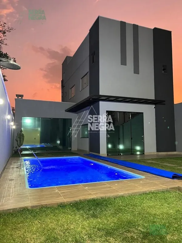 Casa Moderna de alto padrão em 2 pavimentos, localizada na Ponte Alta Norte no G...