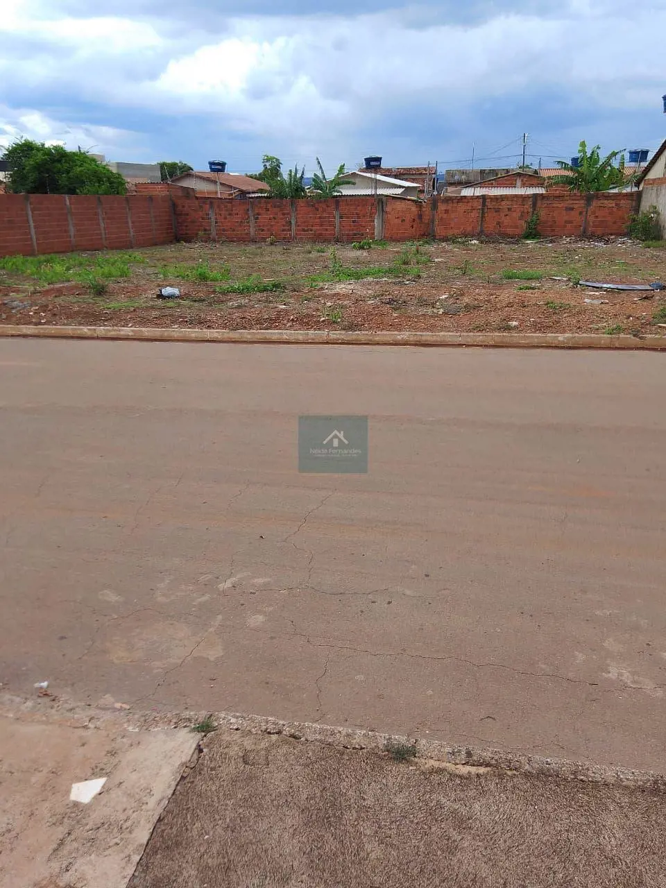VENDA DE 1 LOTE CAMPO LIMPO-GO Área: 300m² Valor : R$ 150.000,00DESCRITIVO:Excel...