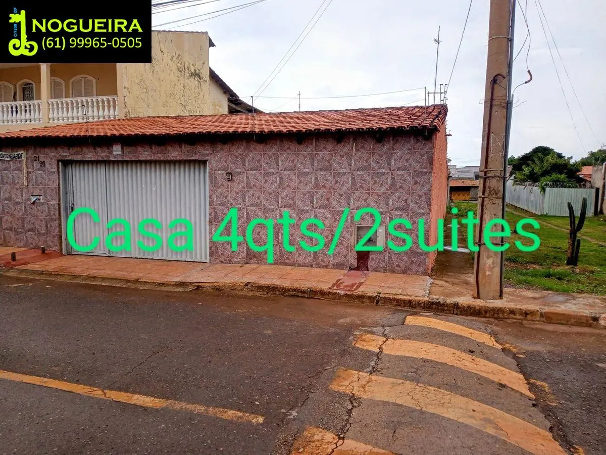 VENDO LINDA CASA EM LOTE DE ESQUINA COM ÁREA VERDECARACTERISTICA DA CASAQUATRO Q...