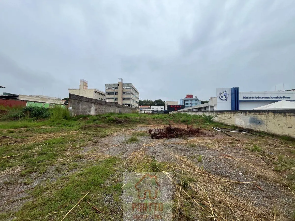 Vendo Lote no Setor de Industria Gráficas (SIG). Lote vazado;Lote de 2.000 m²;Lo...