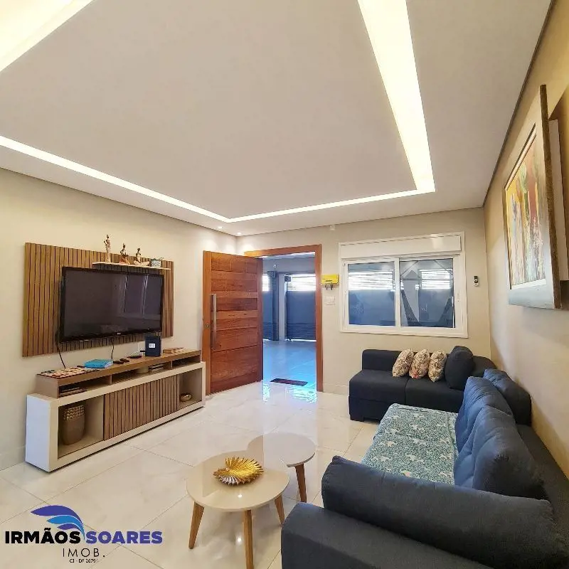 Casa térrea, distribuída em sala ampla com projeto de iluminação em led, sala de...