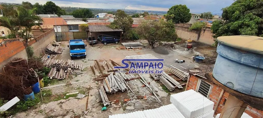 01 Lote Vazio com 300,27 m² cada, medidando 10x30 com valor unitário de R$125.00...