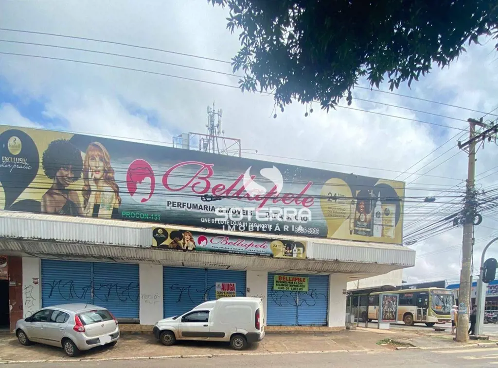 SOTERRA IMOBILIÁRIA DISPONIBILIZA PARA LOCAÇÃO EXCELENTE LOJA COM APROXIMADAMENT...