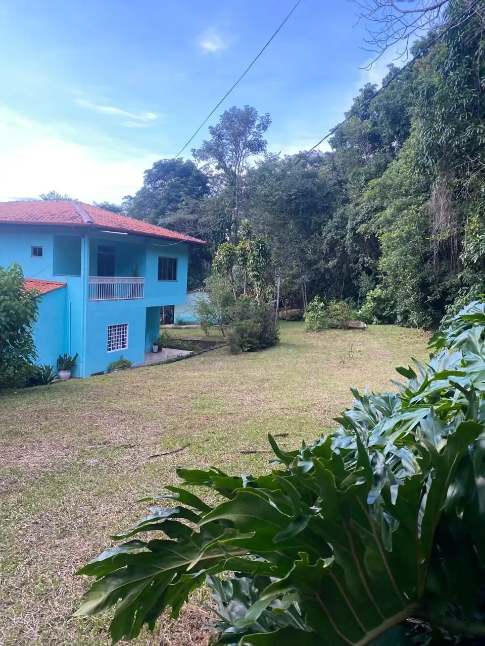 MORA4 BEM !!! EM CONTARO COM A NATUREZA . Descrição: mis de, 10mil metros quadra...