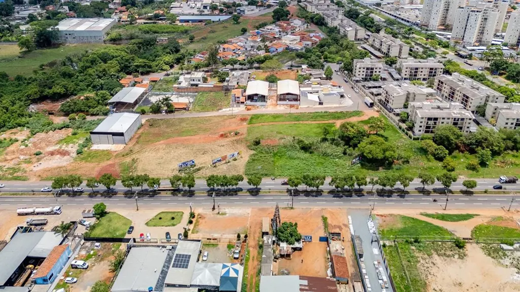 Se você está em busca de um espaço estratégico para investir, expandir seus negó...
