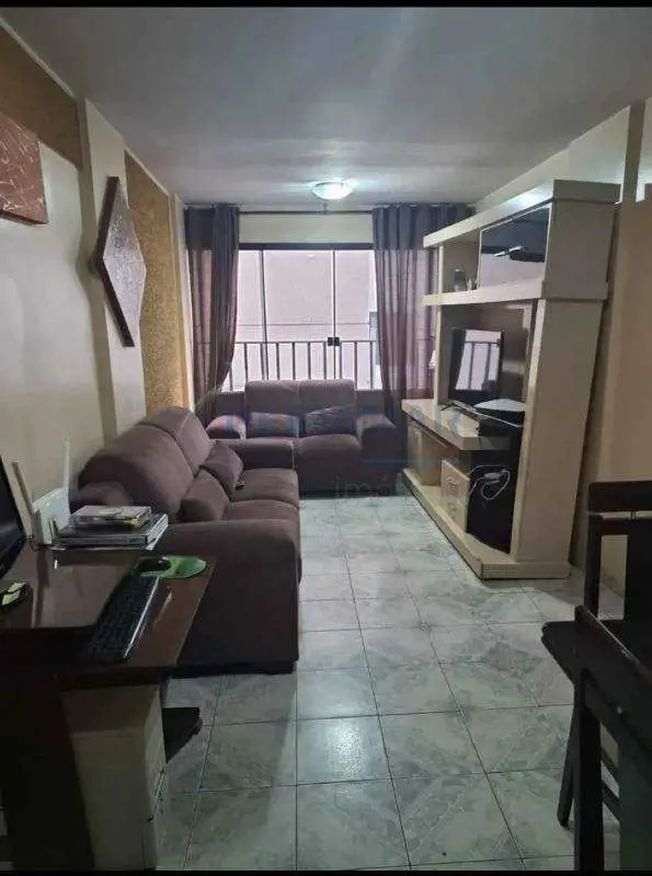 Apartamento de Canto no Centro de TaguatingaCaracterísticas do Imóvel:3 Quartos ...