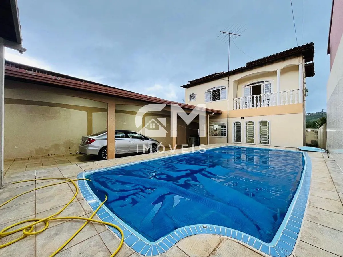 ACEITA FINANCIAMENTO E FGTS; Área do Terreno: 350m²;Área Construída: 200m²;Casa ...