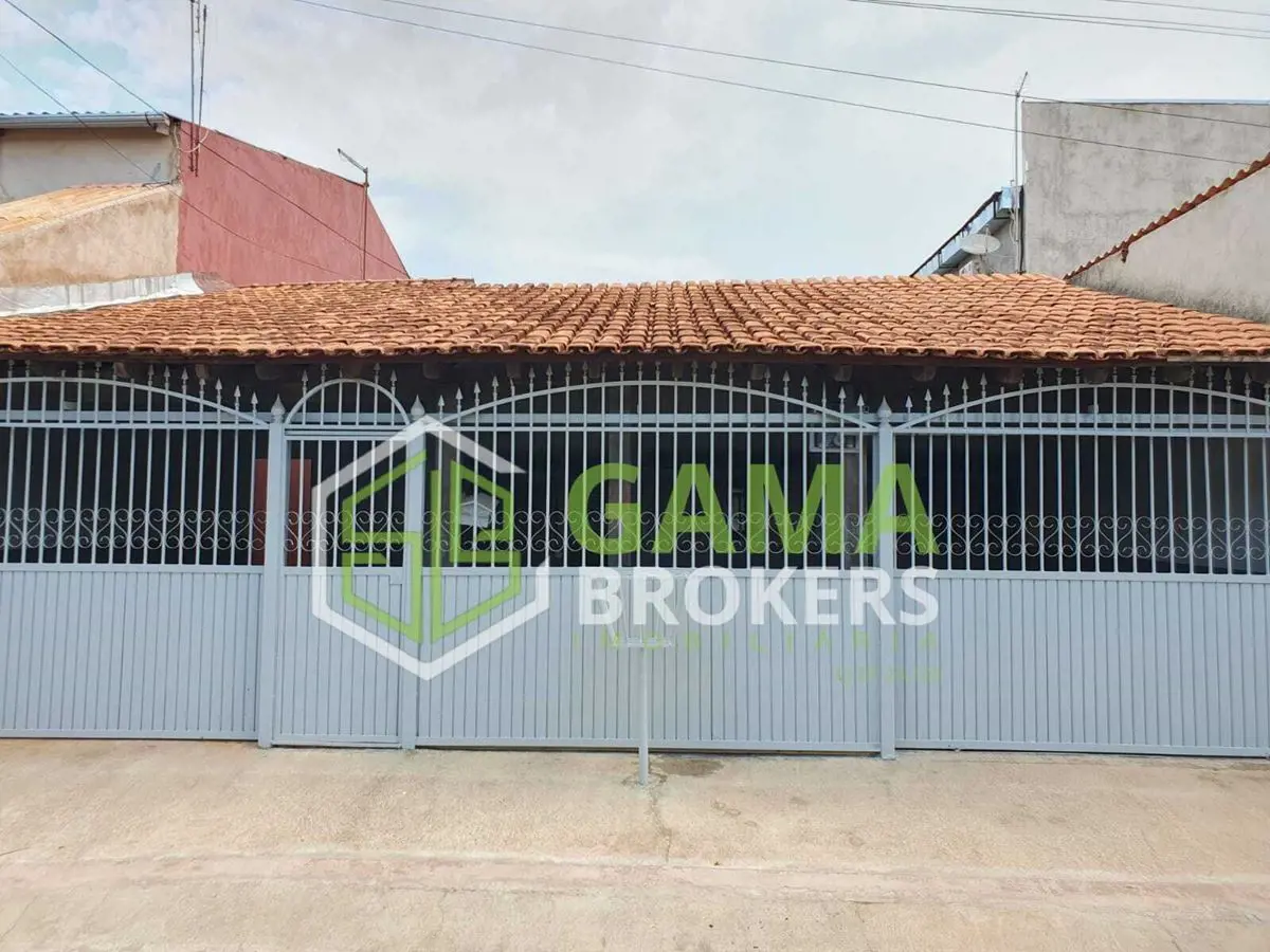 Vendo Excelente Casa na Quadra 41 do Setor Leste, Gama-DFPróximo a comercio loca...