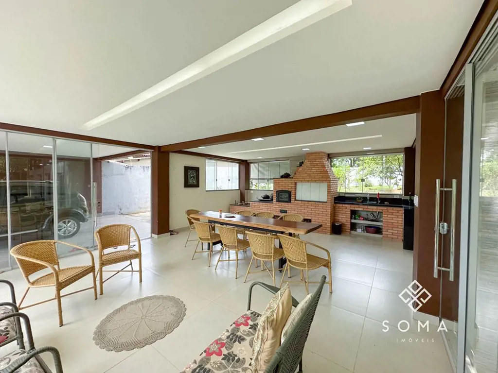 Soma imóveis: Servir é o primeiro ato de amor.CASA DE 4 QUARTOS NO CONDOMÍNIO QU...