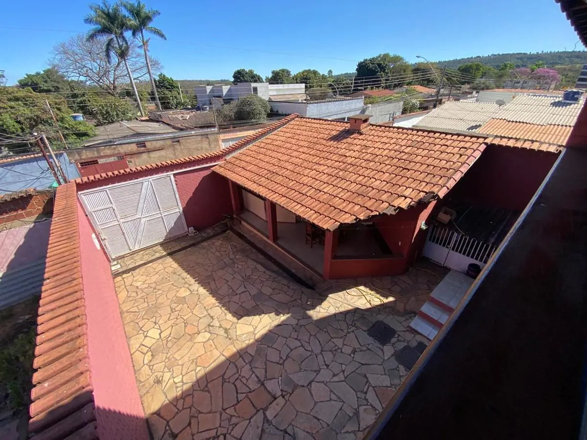 EXCELENTE CASA DE 2 PAVIMENTOS- 2 Salas espaçosas-Lavanderia -Cozinha com armári...