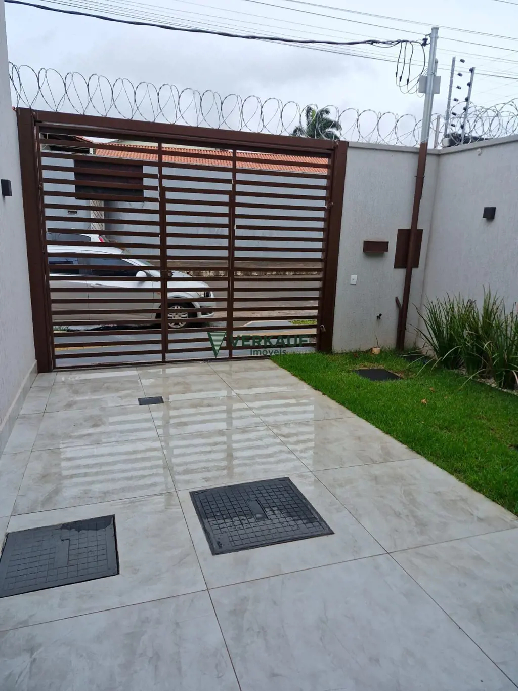 À procura de um sobrado espaçoso e bem localizado em Goiânia-GO? Esta incrível o...