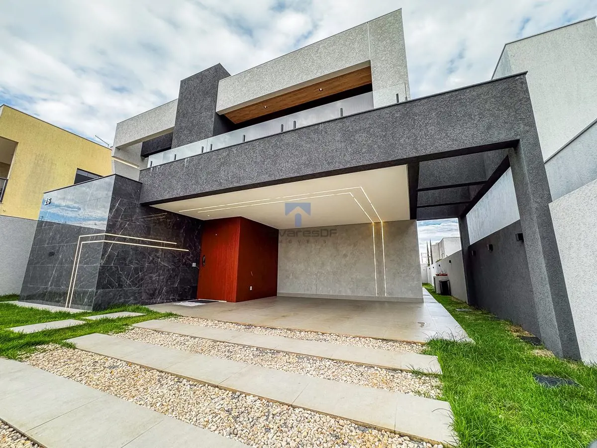 DADOS GERAIS- Área do Terreno: 504m²;- Área Construída: 306m²;- Código: JT5024DE...