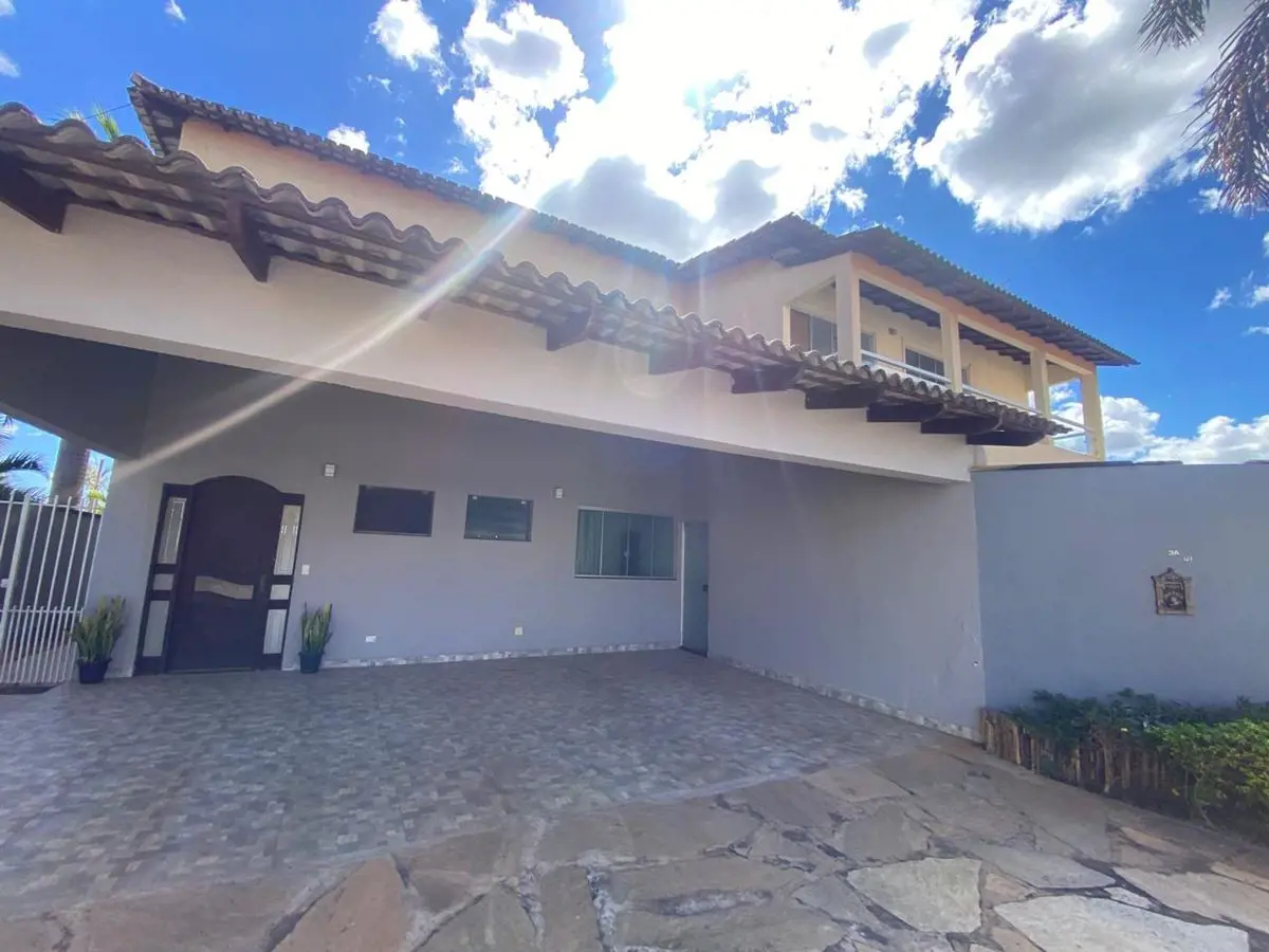 LINDA CASACONDOMINIO FECHADO SEGURANÇAPROXIMO AO PLANO PILOTO 19/11/24