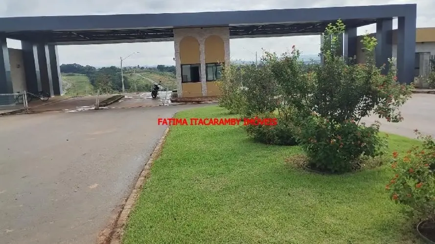 LOTE PLANO EM CONDOMINIO FECHADO COM 1.162M², QUADRA ABAIXO DA PORTARIA, COM EXC...