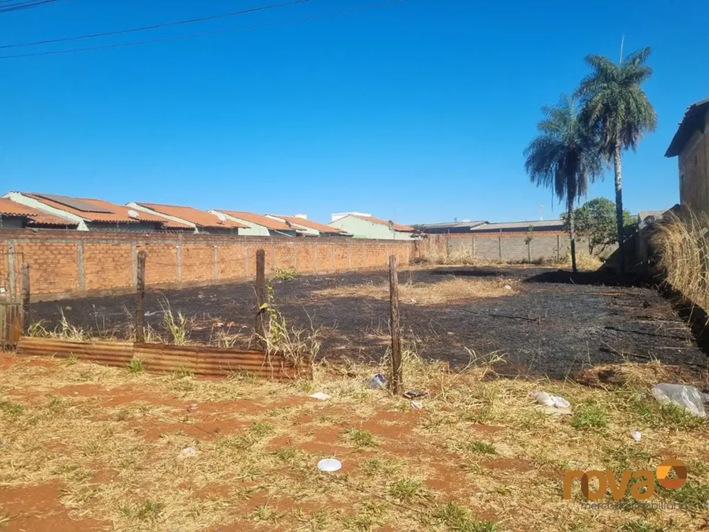 Lote a venda no Conjunto Vera Cruz, com área de 1.099,60m, sendo 20m de frente e...