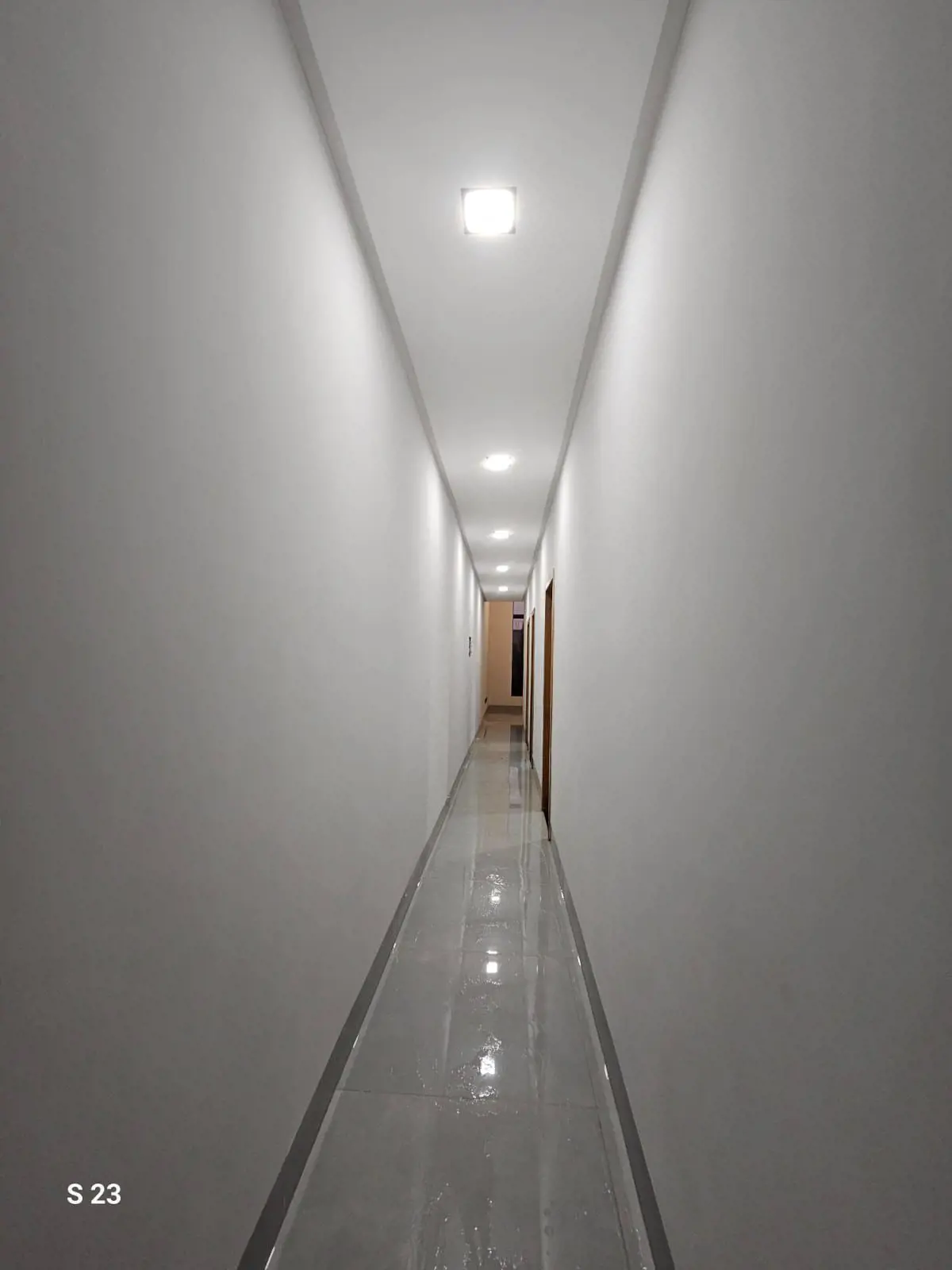 Casa nova com 3 quartos, sendo 1 suíte, banheiro social, sala pé direito duplo, ...