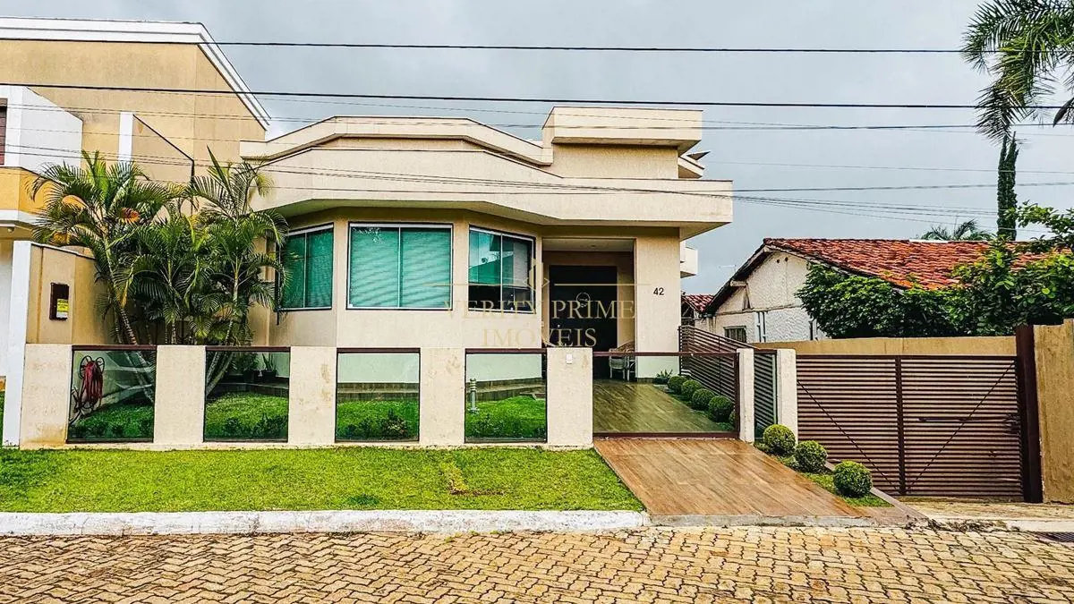 LOCALIZAÇÃO: Condomínio Ecológico Village III - Jardim Botânico, está situado em...