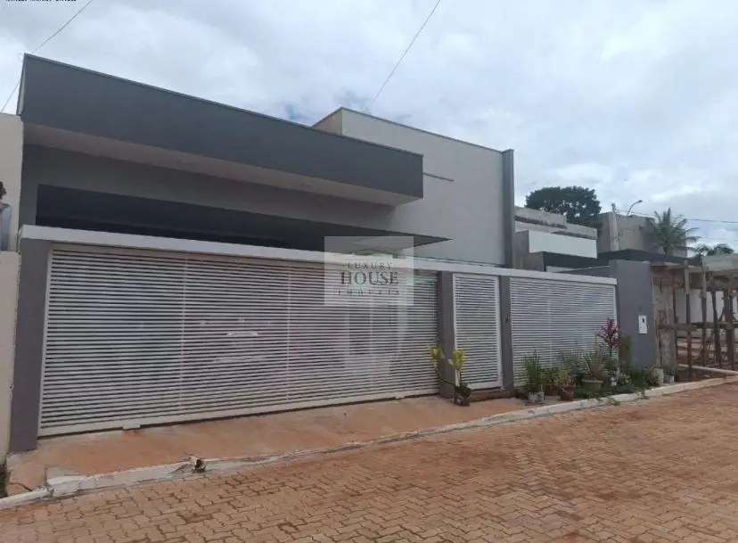 3 quartos sendo uma 1 suíte com closetPé direito duplo na salaCozinha americanaÁ...