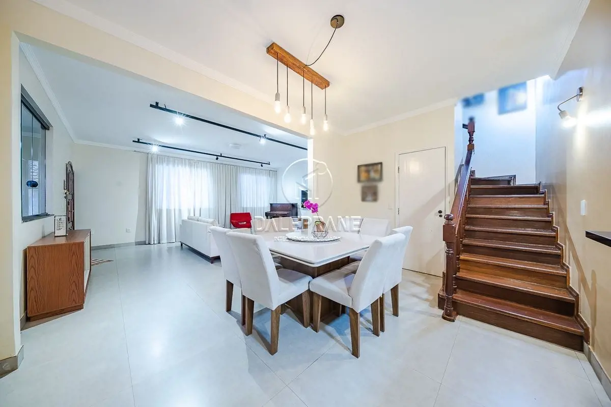 DALEPRANE INTELIGÊNCIA IMOBILIÁRIA VENDE: Magnífica, casa na QE 36 do Guará II, ...