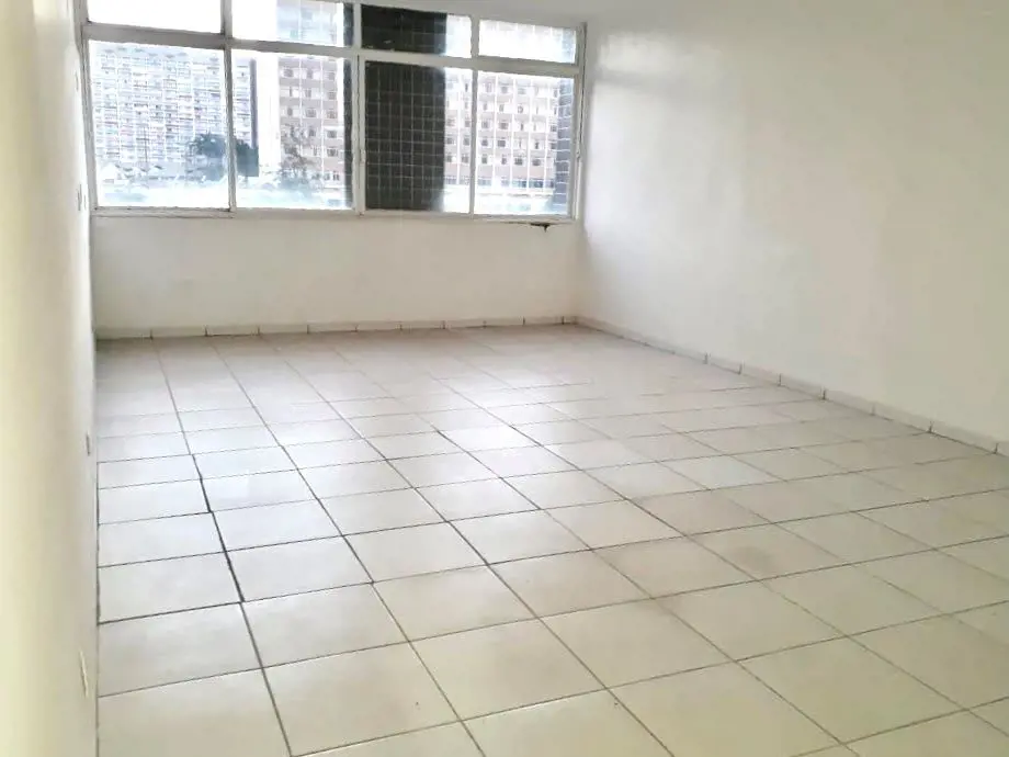 HABITARBEM Imóveis vende: - Sala comercial com banheiro privativo; **Opções: a) ...