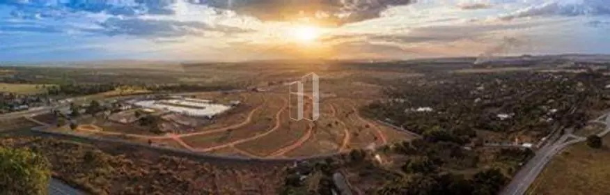 Lote de 465,54 m², Excelente lote de esquina em frente a pista de caminhada e ár...