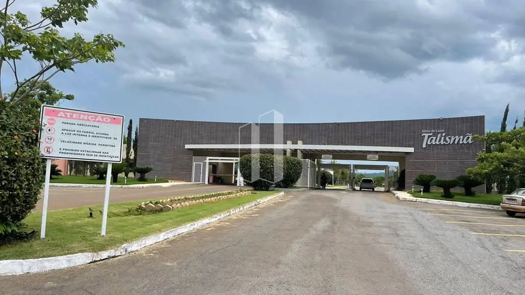 Não perca esta oportunidade única! Compre este lote e comece a sonhar com seu fu...