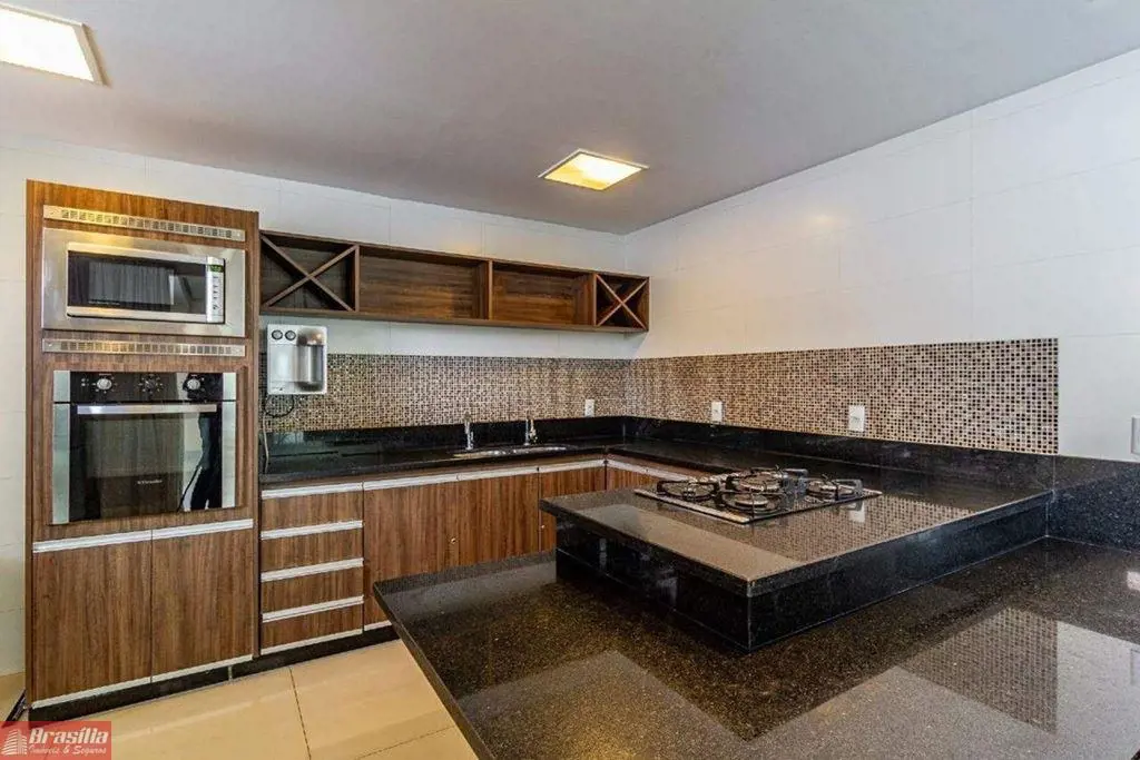 Edifício Lorys, Rua 19 Norte - Cobertura Duplex , 4 Quartos sendo 2 suítes. 136 ...