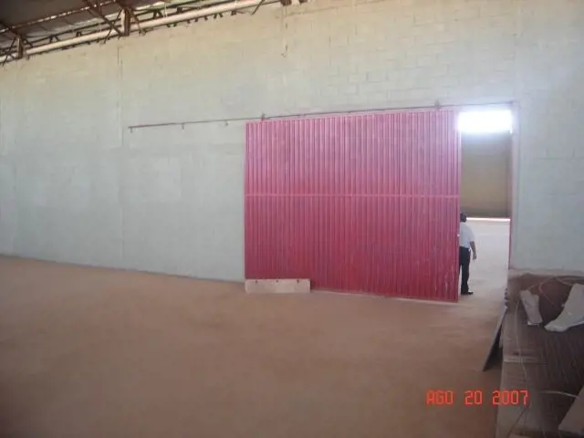 AREA DE 20.000, SENDO 4.000 AREA CONSTRUÍDA, 4.500 TONELADA POR MTS2 DE PISO, 8 ...