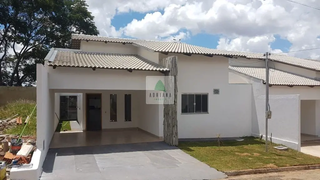 casa condomínio fechado tranquilidade e segurança, bem localizada, excelente aca...