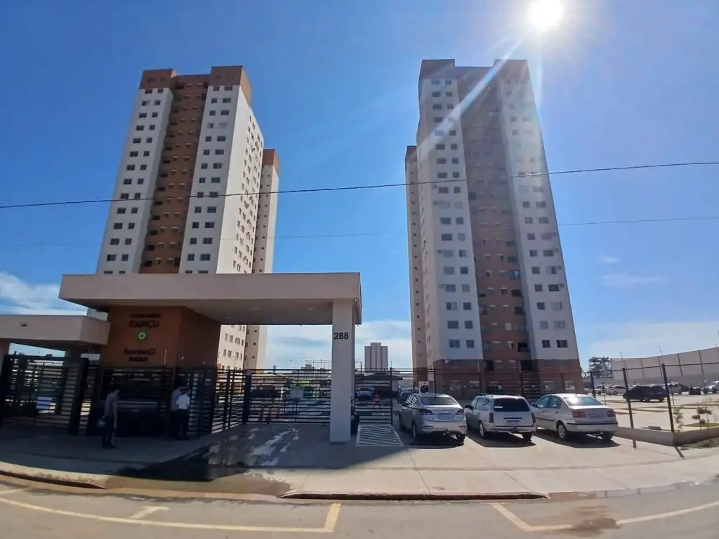 Excelente Apartamento no Condomínio IguaçuApartamento com 02 quartos, sendo 01 s...