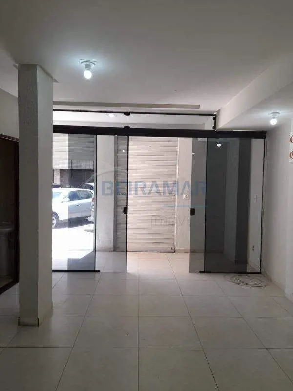 Sala Comercial Térrea à Venda no QE 40 - Oportunidade Imperdível para sua Empres...