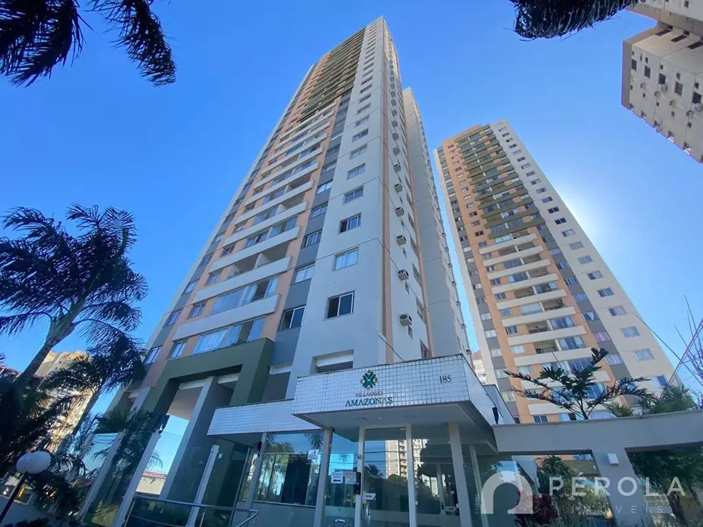 Apartamento com três quartos sendo uma suíte, sala para dois ambientes, ampla sa...