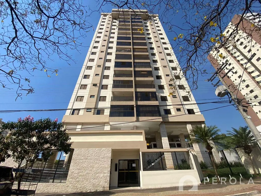 Apartamento com quatro quartos, sendo duas suítes, sala para dois ambientes, ban...