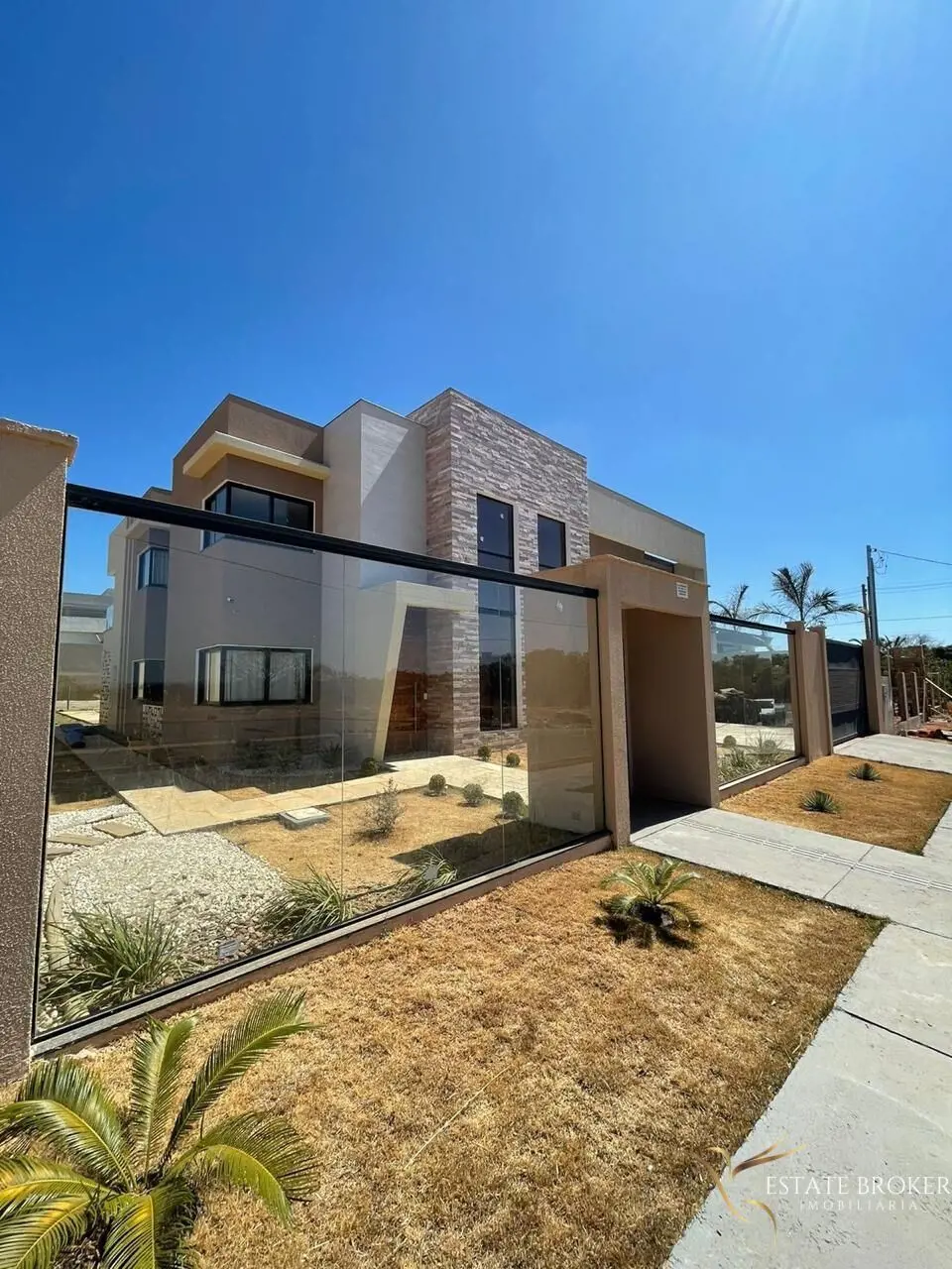 Casa Moderna no Jardim Botânico - Lago Sul4 Suítes | Habite-se | Aceita Financia...